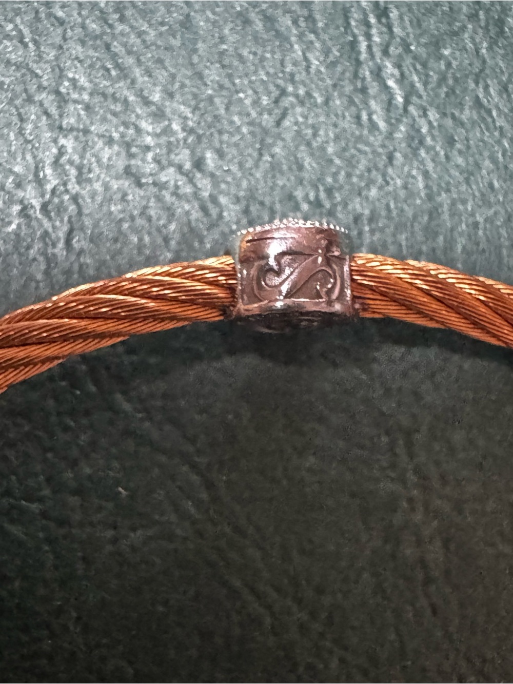 Single Round Essential Stackable Bracelet - Picture 5 of 7